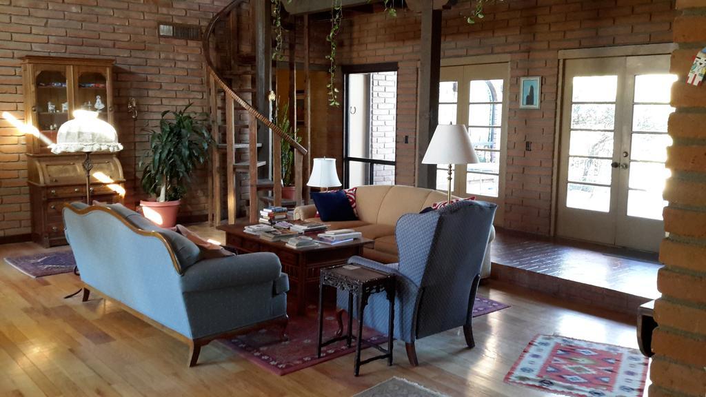 Desert Trails Bed & Breakfast Tanque Verde Екстер'єр фото